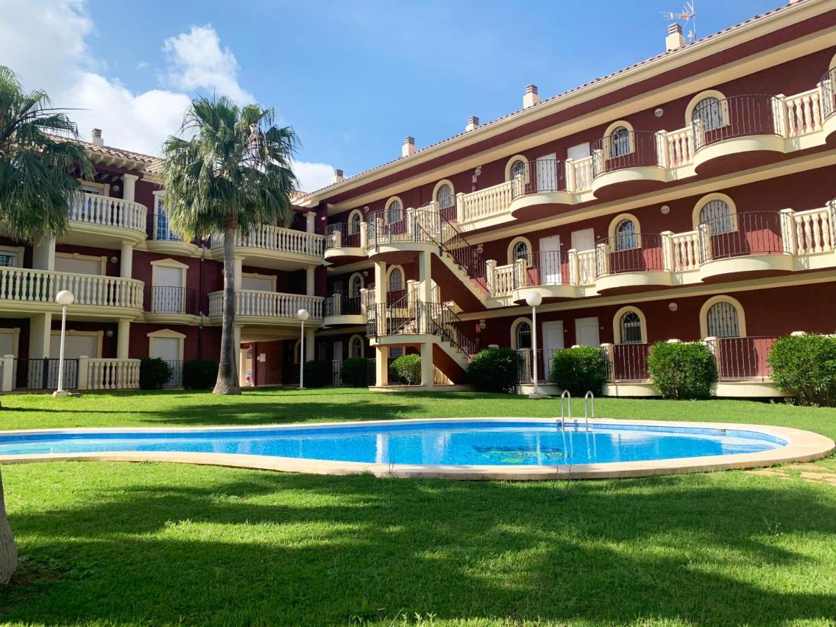 Apartamentos Madeira 3000 Alcossebre エクステリア 写真